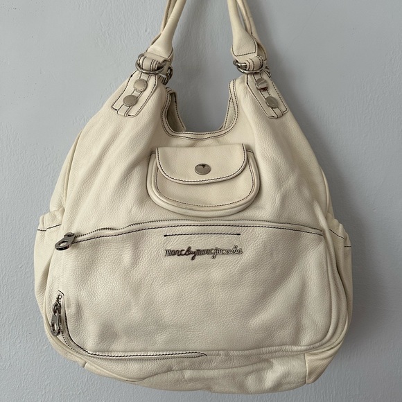 Marc By Marc Jacobs Handbags - EUC Marc by Marc Jacobs white leather shoulder bag